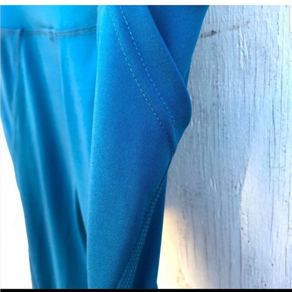 ✨🩵ACTIVE LEGGINGS🩵✨ - Picture 2 of 6